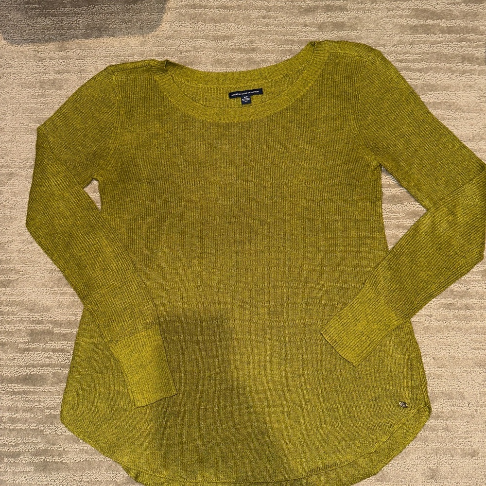AE Ribbed Olive Green Sweater - Picture 2 of 4